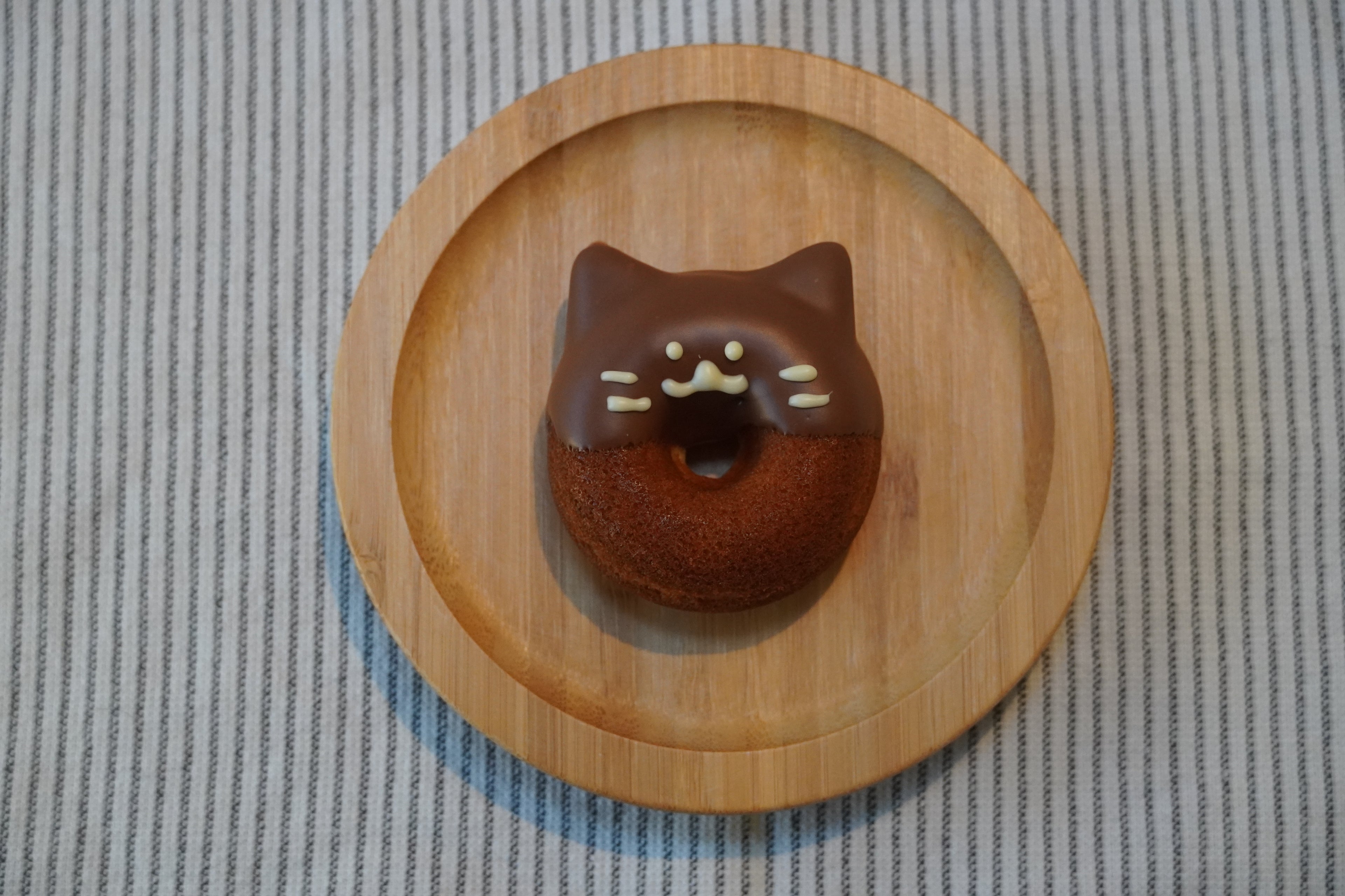 Milk Chocolate Cat Baked Doughnut