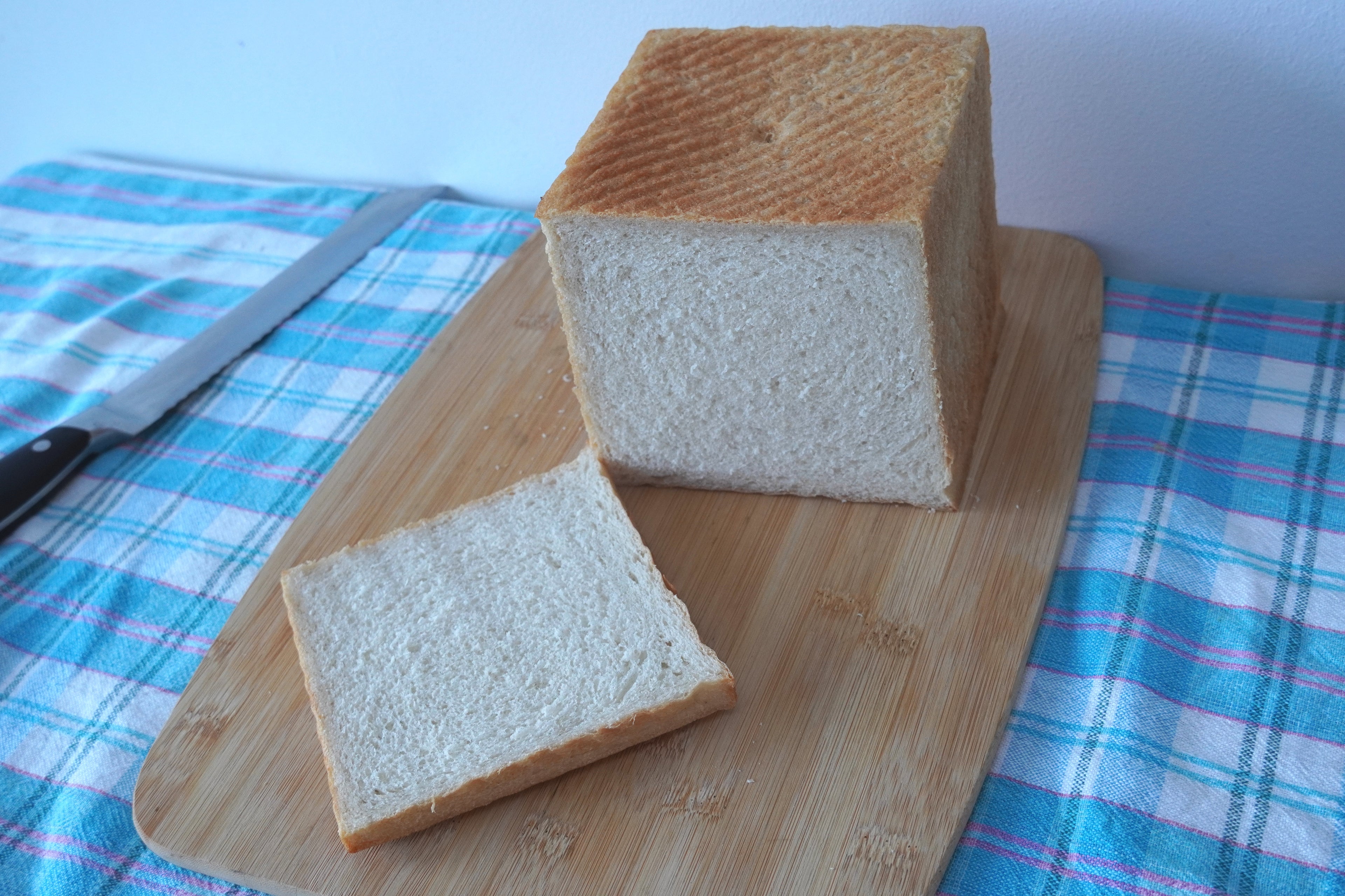 Japanese Soft Milk Bread (Cube)