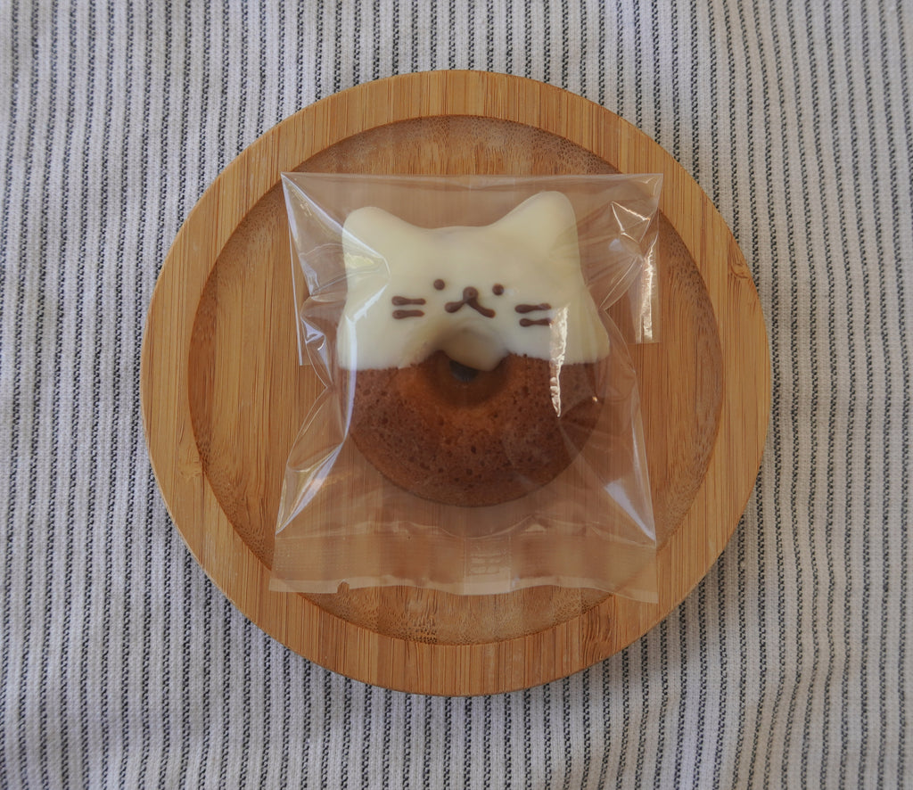 White Cat Baked Doughnut